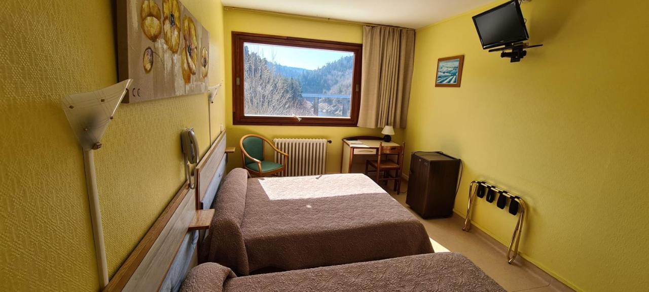 Garabit Hotel Anglards-de-Saint-Flour Kültér fotó