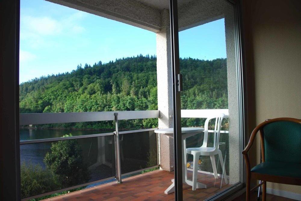 Garabit Hotel Anglards-de-Saint-Flour Kültér fotó
