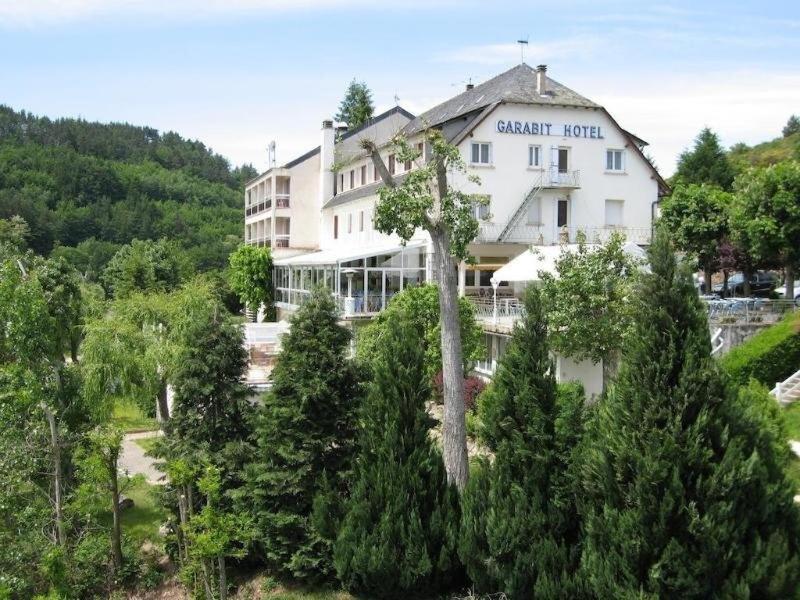 Garabit Hotel Anglards-de-Saint-Flour Kültér fotó