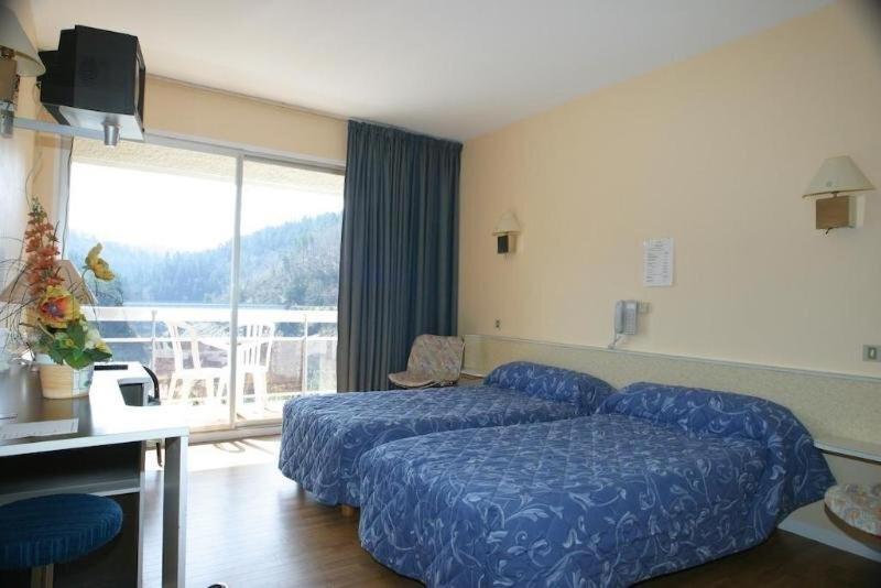 Garabit Hotel Anglards-de-Saint-Flour Kültér fotó