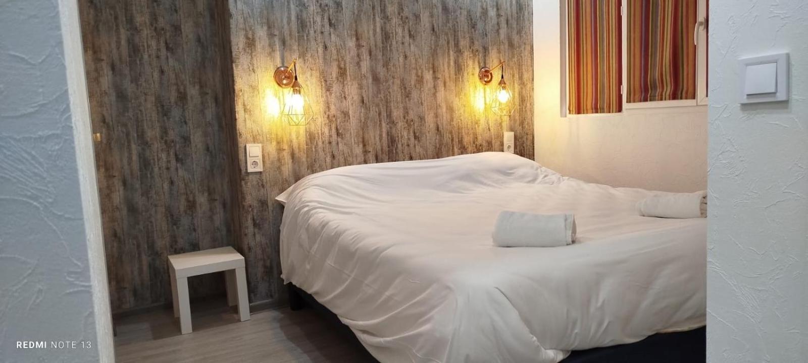 Garabit Hotel Anglards-de-Saint-Flour Kültér fotó
