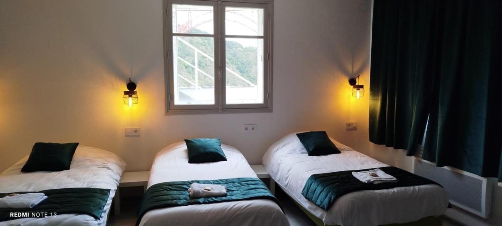 Garabit Hotel Anglards-de-Saint-Flour Kültér fotó